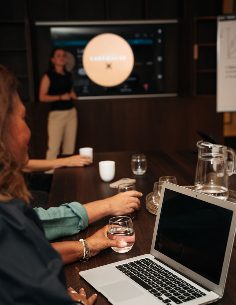 Lakehouse-zakelijke-meeting-vergadering-event